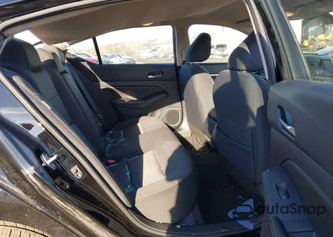 2022 Nissan Altima Sv Fwd z USA, uszkodzony, nr VIN 1N4BL4DV3NN407310